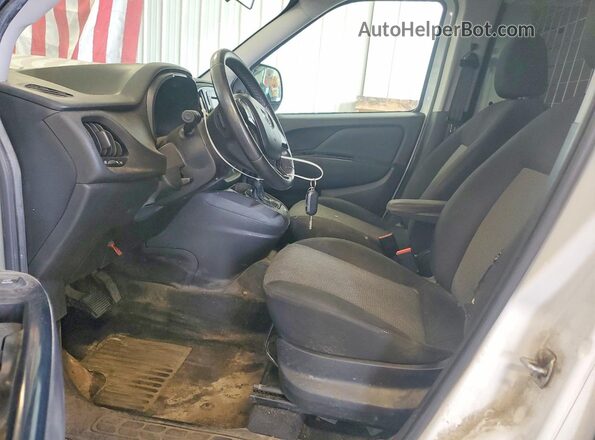 ZFBERFAB8H6D93825 2017 RAM PROMASTER White Front interior view