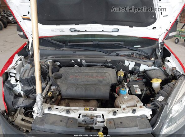 ZFBERFABXJ6K47364 2018 RAM PROMASTER CITY Красный Вид сзади
