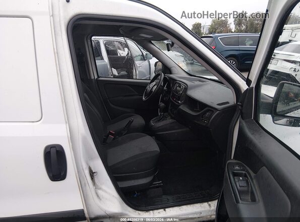 ZFBERFAT1G6B78066 2016 RAM PROMASTER CITY White Front interior view