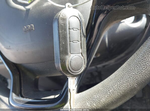 ZFBHRFAB1K6M00051 2019 RAM PROMASTER CITY White Dashboard view