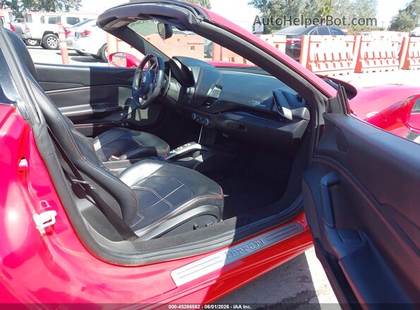 ZFF80AMAXJ0233348 2018 FERRARI 488 Красный Вид салона спереди