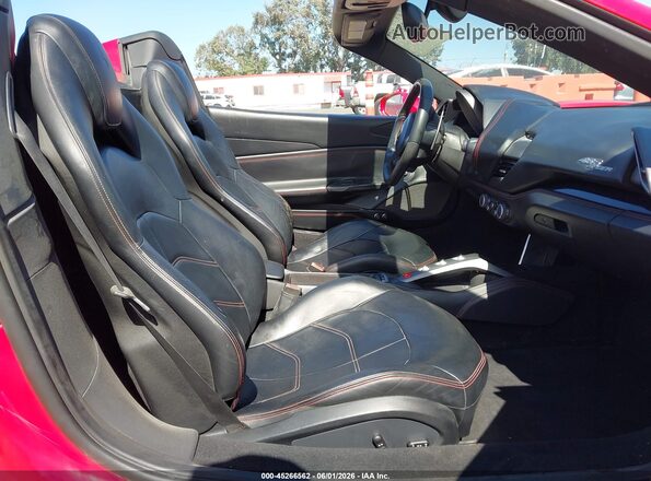 ZFF80AMAXJ0233348 2018 FERRARI 488 Красный Вид наклейки с VIN-кодом