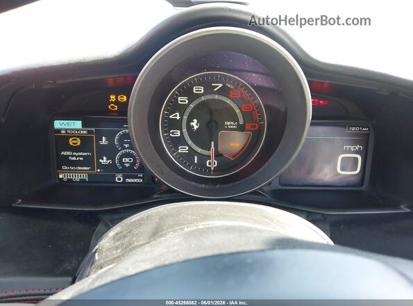 ZFF80AMAXJ0233348 2018 FERRARI 488 Красный Вид задних сидений