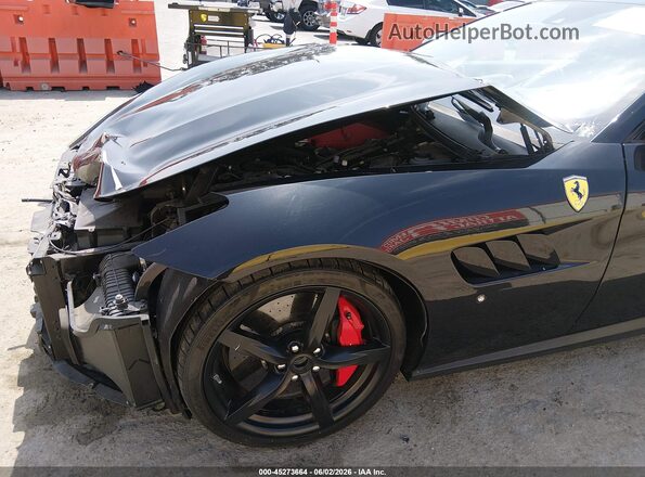ZFF82YNA2L0256482 2020 FERRARI GTC4 Черный Вид задней части салона