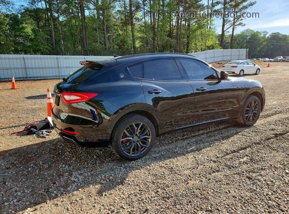 ZN661XUS0JX298505 2018 MASERATI LEVANTE Black Задня права чверть
