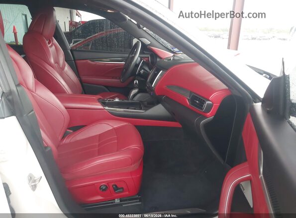 ZN661XUS4KX337369 2019 MASERATI LEVANTE White Widok wnętrza z przodu