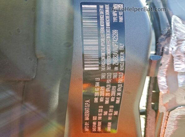 ZN682AVA0P7425299 2023 MASERATI GRECALE Gray ძრავის განყოფილების ხედი