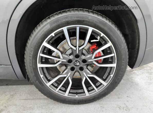ZN682AVA3P7418279 2023 MASERATI GRECALE Gray 