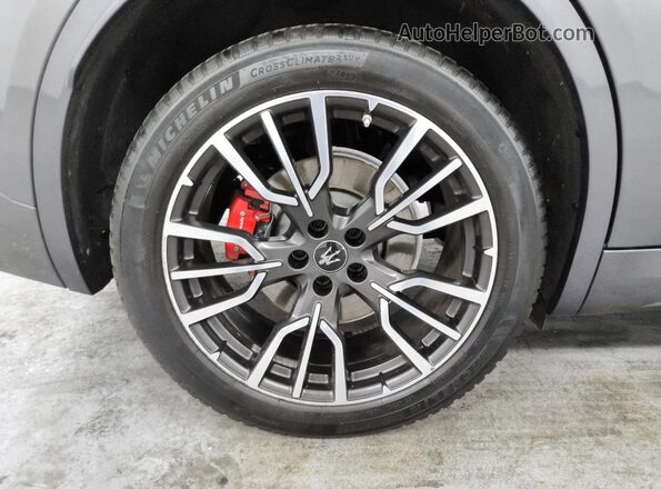 ZN682AVA3P7418279 2023 MASERATI GRECALE Gray 