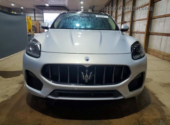 ZN682AVA5P7429283 2023 MASERATI GRECALE White Front view