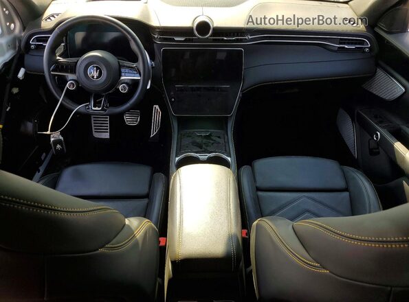 ZN682AVM0P7427208 2023 MASERATI GRECALE White Widok deski rozdzielczej