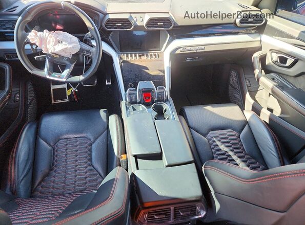 ZPBUA1ZL4KLA02281 2019 LAMBORGHINI URUS Красный Вид панели приборов