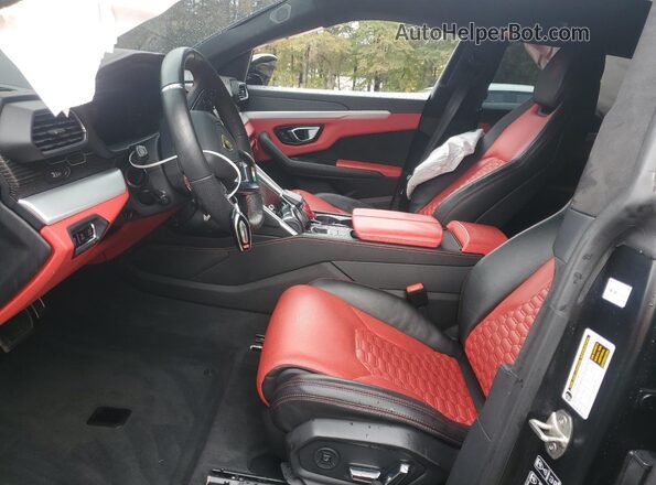 ZPBUA1ZL6NLA21032 2022 LAMBORGHINI URUS Черный Вид салона спереди