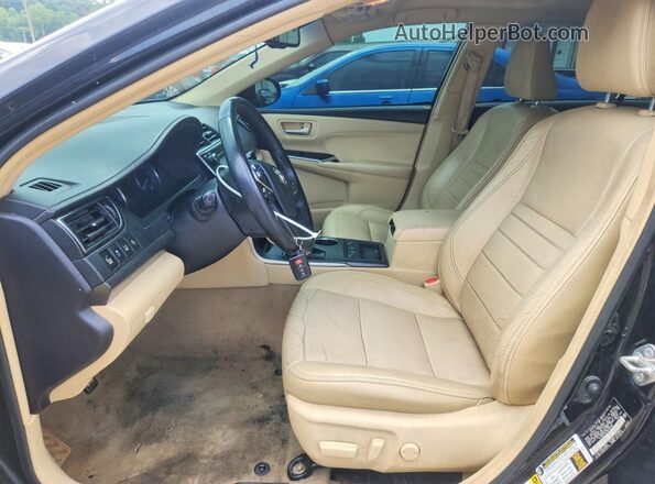 4T1BD1FK7HU228198 2017 TOYOTA CAMRY Черный Вид панели приборов
