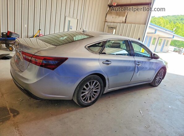 4T1BD1EB1GU056623 2016 TOYOTA AVALON Silver Delantero derecho