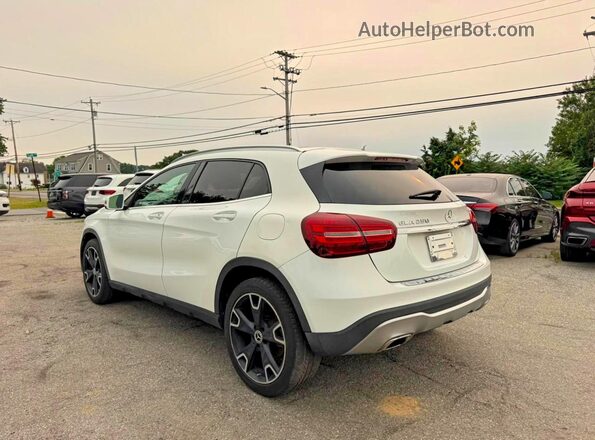 WDCTG4EB1KU004669 2019 MERCEDES-BENZ GLA White Trasero derecho