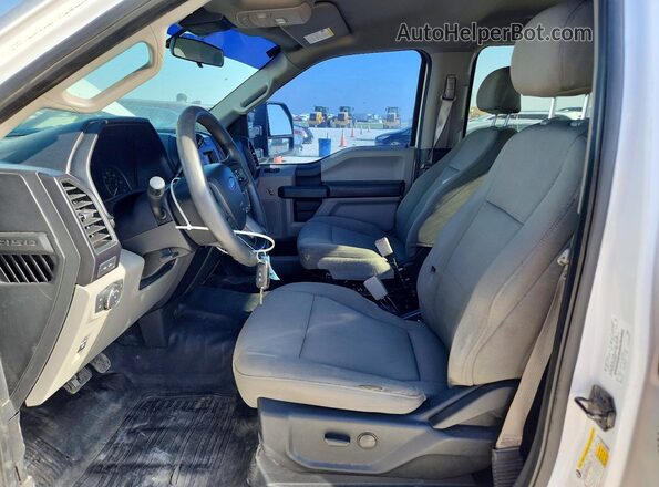 1FTEW1P43KKC25023 2019 FORD F150 White Вид панелі приладів