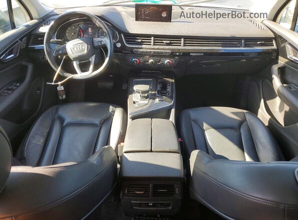 WA1AAAF74HD004014 2017 AUDI Q7 Gray Вид щитка приладів
