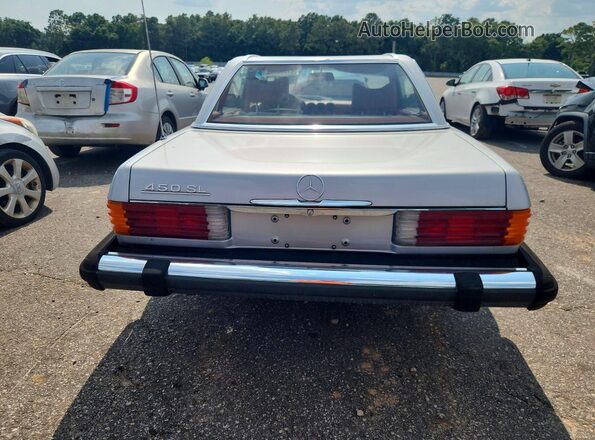 10704412053877 1979 MERCEDES-BENZ RD Серебряный Вид сзади