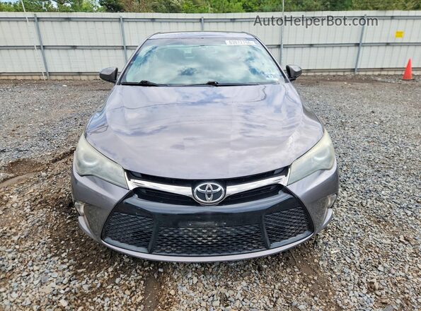 4T1BF1FK3HU327207 2017 TOYOTA CAMRY Gray Հետևի տեսք