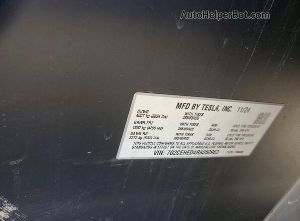 7G2CEHED4RA050983 2024 TESLA CYBERTRUCK Silver Widok naklejki z numerem VIN