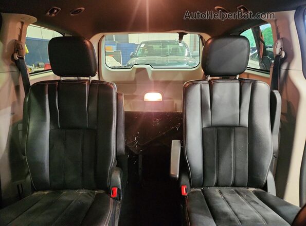 2C4RDGCG5HR714558 2017 DODGE CARAVAN Burgundy Vista interior trasera
