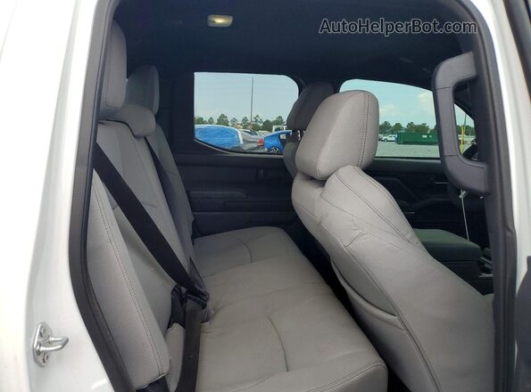 3TMKB5FN5SM027147 2025 TOYOTA TACOMA Белый Вид задней части салона
