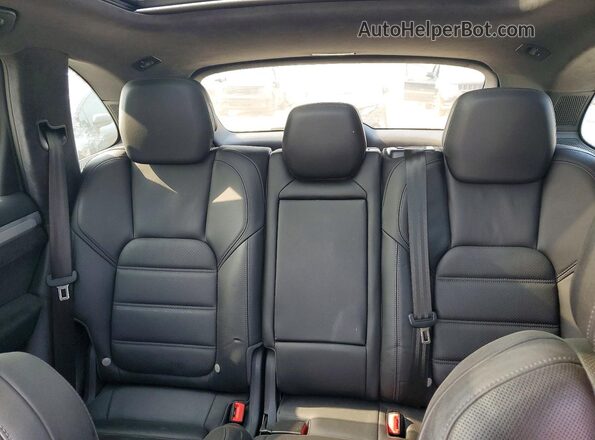 WP1AD2A21GLA72031 2016 PORSCHE CAYENNE Silver უკანა სალონის ხედი