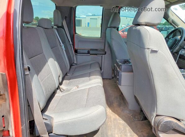 1FTEX1CP3GKF96610 2016 FORD F150 Red Rear interior view