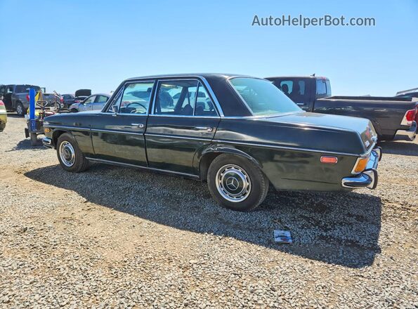 111401112004869 1971 MERCEDES-BENZ 250 Green Rear left
