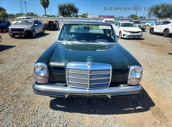 111401112004869 1971 MERCEDES-BENZ 250 Green Front view