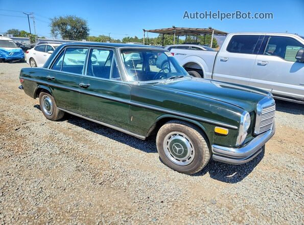 111401112004869 1971 MERCEDES-BENZ 250 Green Front right