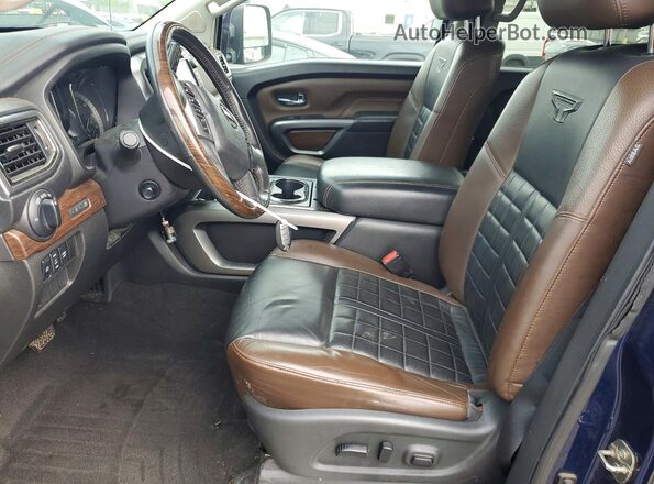1N6BA1F4XGN512994 2016 NISSAN TITAN Синий Вид панели приборов