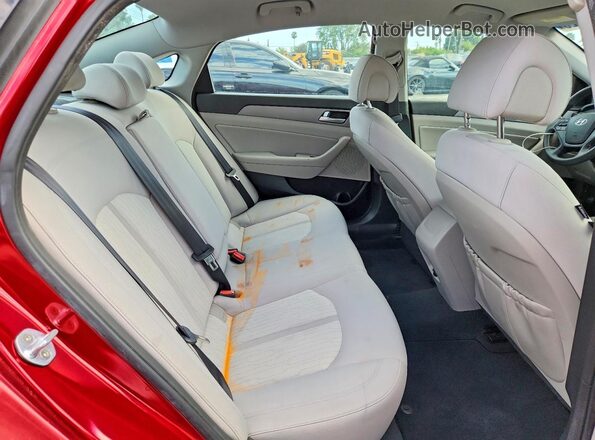 KMHE24L17GA009192 2016 HYUNDAI SONATA Red Rear interior view