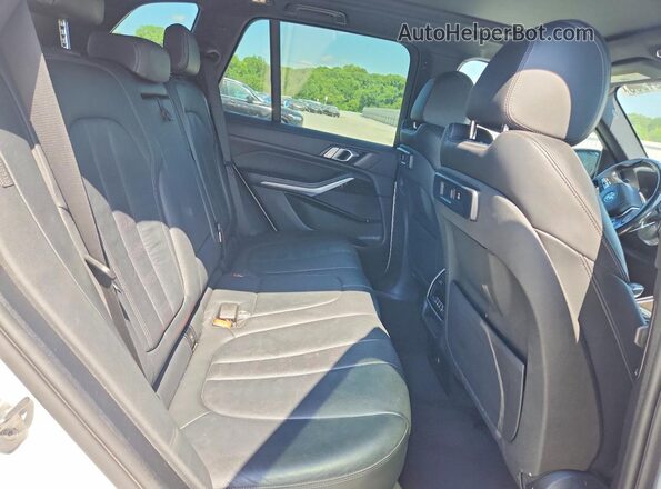 5UXCR6C01L9C31962 2020 BMW X5 White Widok komory silnika