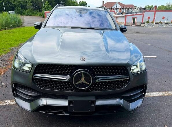 4JGFB5KB5NA692351 2022 MERCEDES-BENZ GLE Black Front interior view
