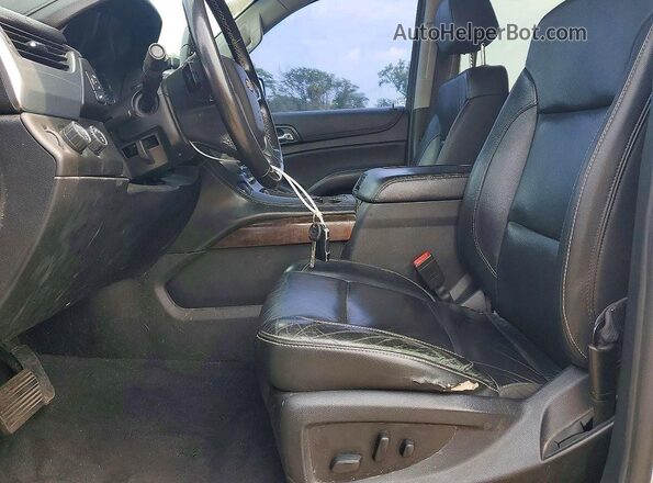 1GNSKHKC7KR395180 2019 CHEVROLET SUBURBAN Серебряный Вид панели приборов