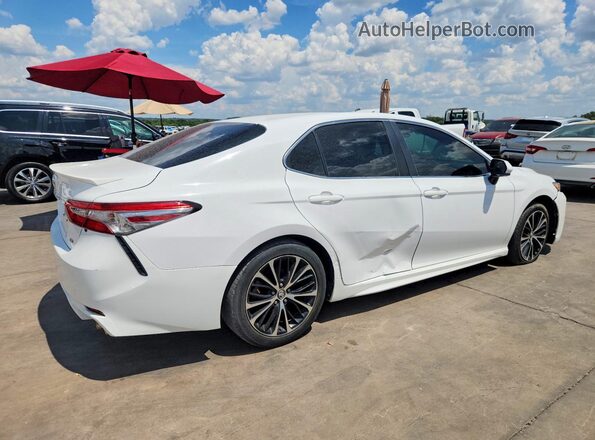 4T1B11HK6JU088804 2018 TOYOTA CAMRY White Передня права чверть