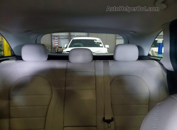 WDC0G4JB0HF140555 2017 MERCEDES-BENZ GLC-CLASS Gray Widok wnętrza z tyłu