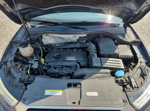 WA1GCCFS6HR015247 2017 AUDI Q3 Blue Engine compartment view