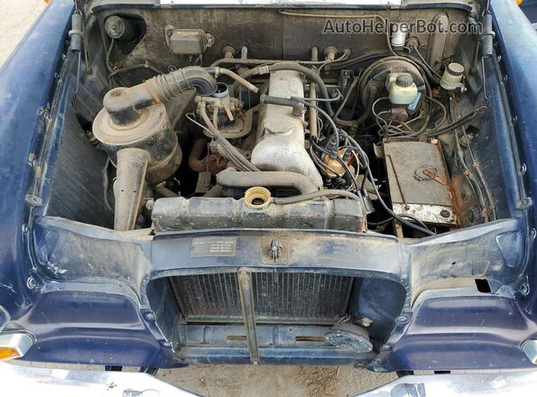 1001010115239 1965 MERCEDES-BENZ 190 Синий Вид подкапотного пространства