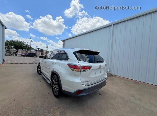 5TDKKRFH9GS155738 2016 TOYOTA HIGHLANDER White Передня права чверть