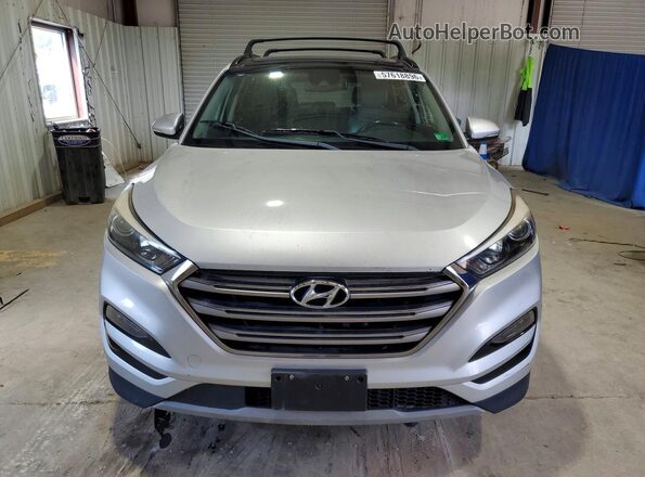 KM8J3CA27HU506941 2017 HYUNDAI TUCSON Silver Widok z tyłu
