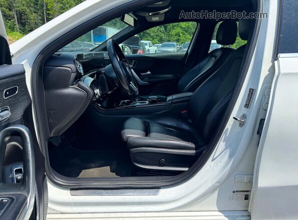 WDD3G4FB7KW010619 2019 MERCEDES-BENZ A White Vista de la etiqueta del VIN