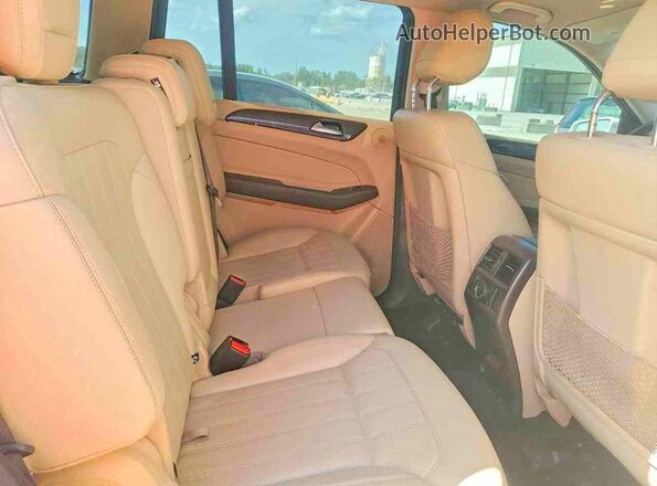 4JGDF6EE9HA835099 2017 MERCEDES-BENZ GLS White Շարժիչի բաժամունքի տեսք