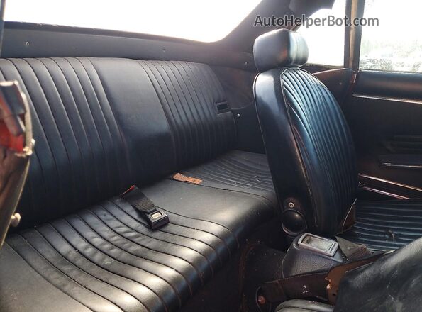 124CS10107319 1976 FIAT UK Бордовый Вид задних сидений