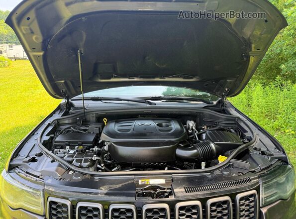 1C4RJFLGXJC300287 2018 JEEP GRAND Gray წინა პანელის ხედი