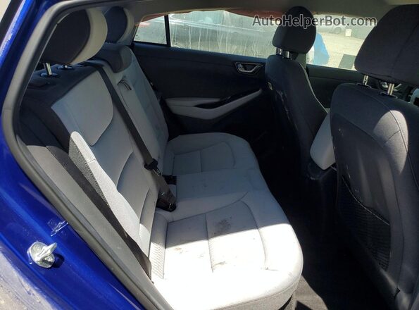 KMHC75LDXNU283281 2022 HYUNDAI IONIQ Blue Widok wnętrza z tyłu