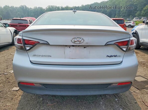 KMHE24L16HA058045 2017 HYUNDAI SONATA Серебряный Вид салона спереди