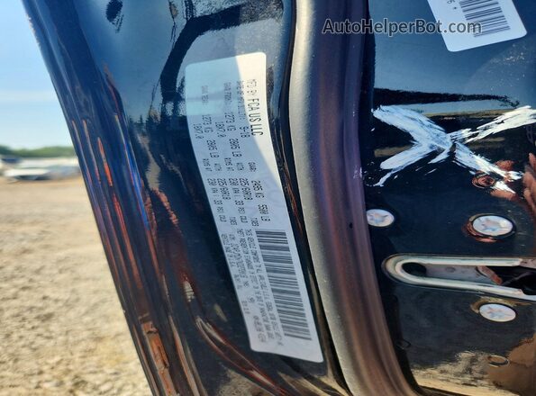 1C4PJMDN7KD272016 2019 JEEP CHEROKEE Черный Панорамный вид салона 360°